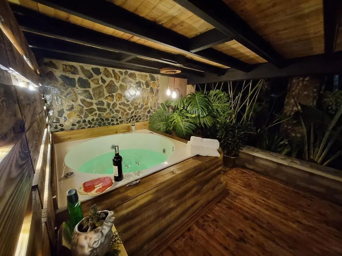 Holiday home Magica Cabana Con Jacuzzi En Santa Elena